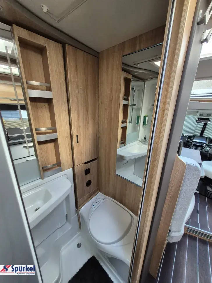 Fahrzeugbild Knaus Sky TI 650 MEG Platinum Selection TraumMobil mit Tageszulassung #13