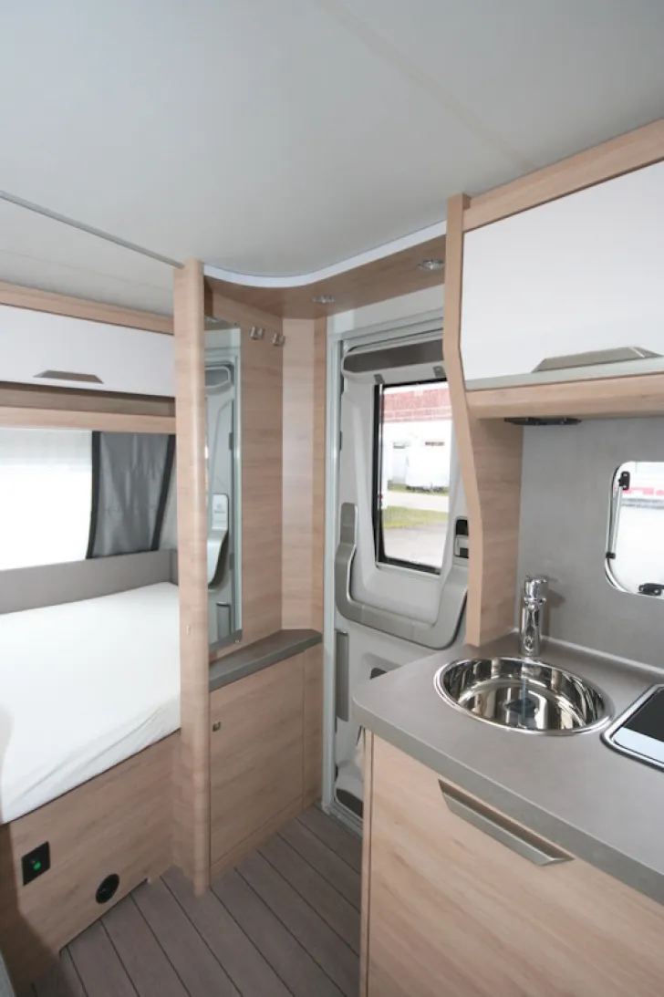 Fahrzeugbild Knaus Südwind 580 QS Black Selection #9