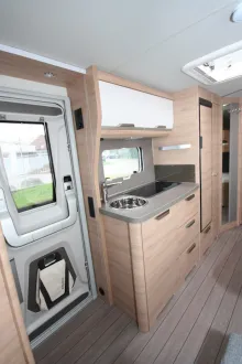 Fahrzeugbild Knaus Südwind 580 QS Black Selection #18