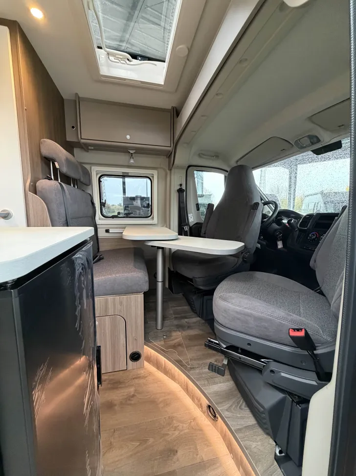 Fahrzeugbild Carado Camper Van 540 PRO AUTOMATIK #8