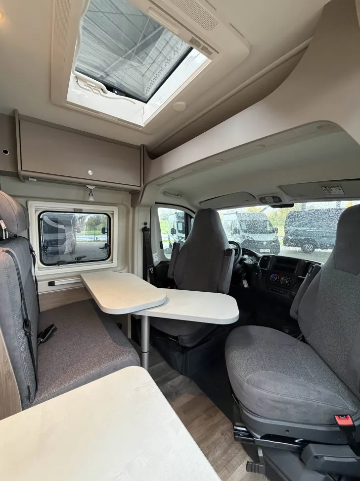 Fahrzeugbild Carado Camper Van 540 PRO AUTOMATIK #9