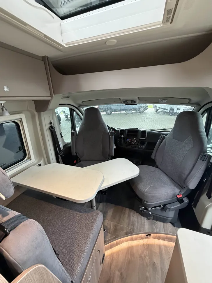 Fahrzeugbild Carado Camper Van 540 PRO AUTOMATIK #14