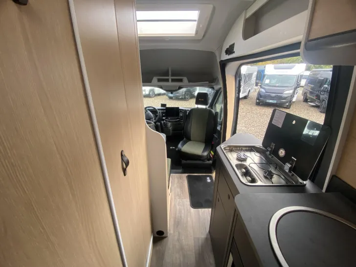 Fahrzeugbild Sunlight Cliff 4x4 590 2025 #13