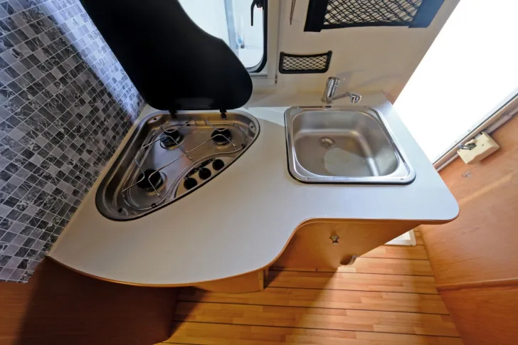 Fahrzeugbild XGO Dynamic/Etagenbetten/7 Schlafplätze/2xKlima #12