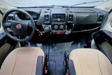 Fahrzeugbild Carado T 449 H/Quensbett/Garage/Klima/Markise #7