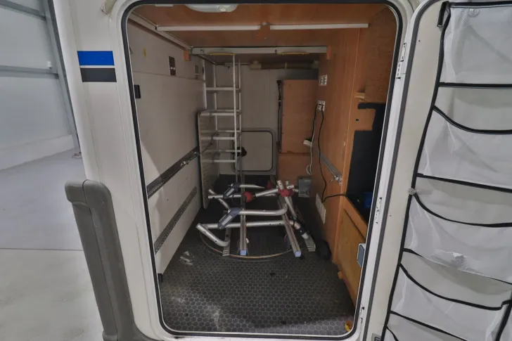 Fahrzeugbild Eura Mobil C 662 HB/Festbett/Garage/Klima/Solar/DPF #6