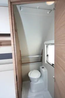 Fahrzeugbild Knaus Sport 450 FU #12