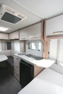 Fahrzeugbild Knaus Sport 450 FU #14