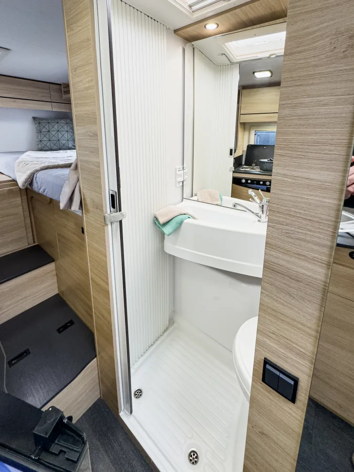 Fahrzeugbild Challenger S-Teilintegrierte S217 GA Sport Edition | ARCTIC PAKET #14