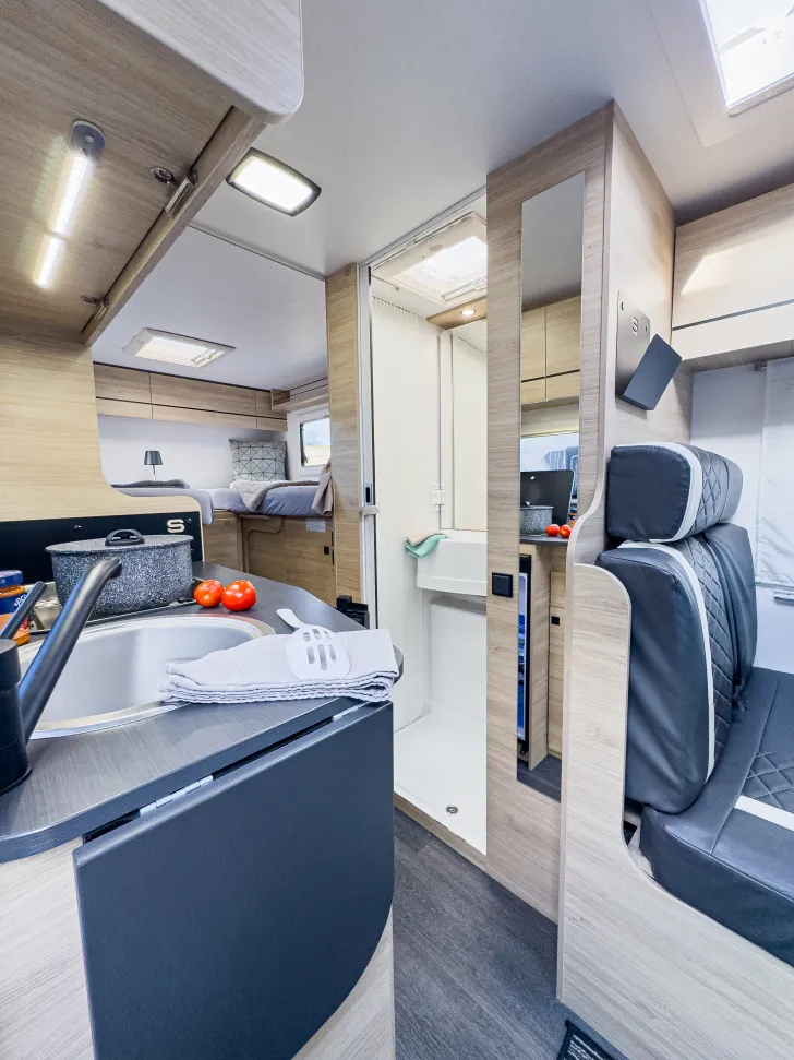 Fahrzeugbild Challenger S-Teilintegrierte S217 GA Sport Edition | ARCTIC PAKET #13