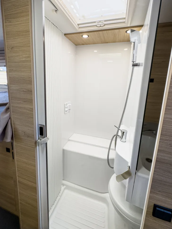 Fahrzeugbild Challenger S-Teilintegrierte S217 GA Sport Edition | ARCTIC PAKET #16