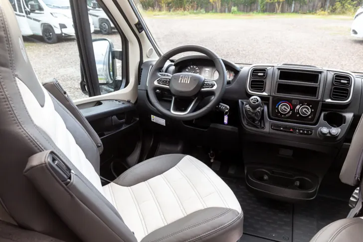 Fahrzeugbild Sunlight Adventure Cliff 640 *Dieselheizung* #16