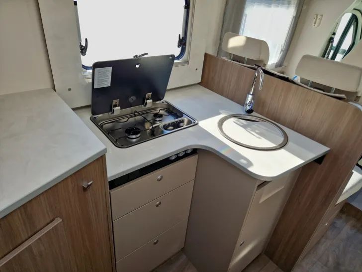 Fahrzeugbild Carado T 338 Pro+ Navi/RFK/Markise/Fahrradträger #12
