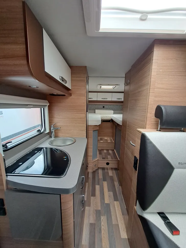 Fahrzeugbild Weinsberg CaraCompact 600 MEG EDITION [PEPPER] #13