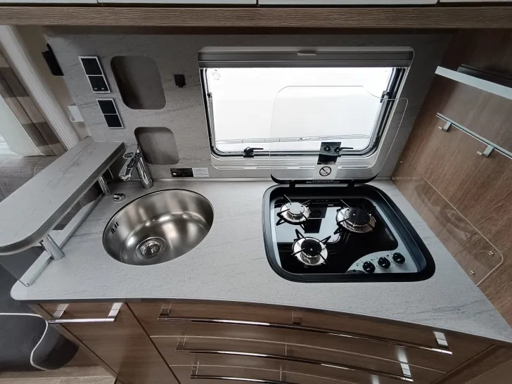 Fahrzeugbild Dethleffs Alpa A 6820-2 ++ hydr. Hubstützen #11