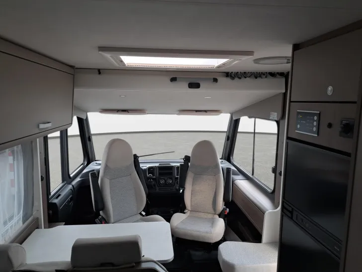 Fahrzeugbild Carado I 338 Pro+ Bettenumbau EB zu DB #15