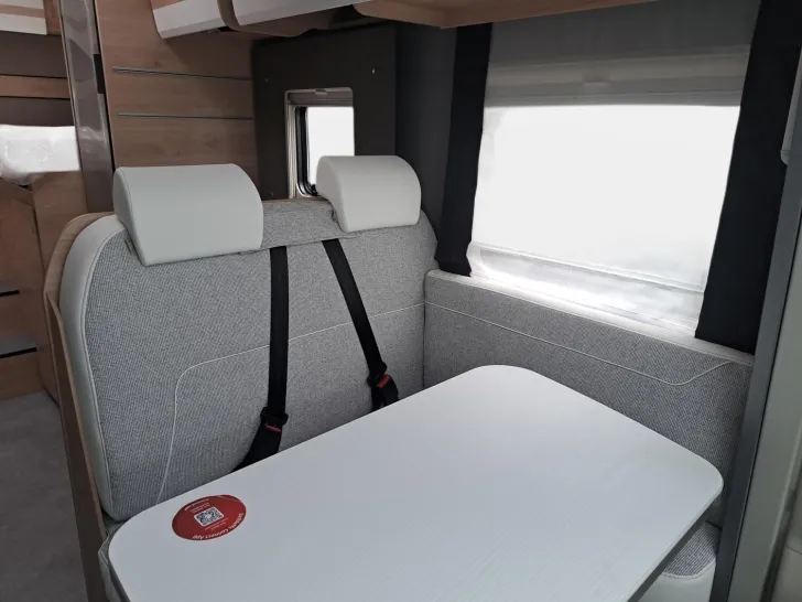 Fahrzeugbild Dethleffs Just Camp Active T 6812 EB Hubbett, Sat, TV #10