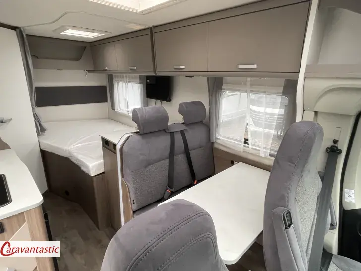 Fahrzeugbild Carado TEILINTEGRIERTE 135 #10