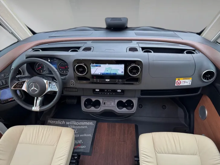 Fahrzeugbild Carthago chic c-line xl I I 5.9 LE Mercedes (228) #11