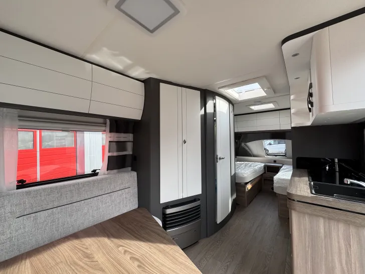 Fahrzeugbild Hobby Excellent Edition 495 UL #8