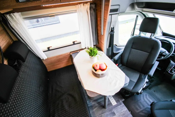 Fahrzeugbild Weinsberg CaraSuite 650 MEG Automatik | viele Extras #6