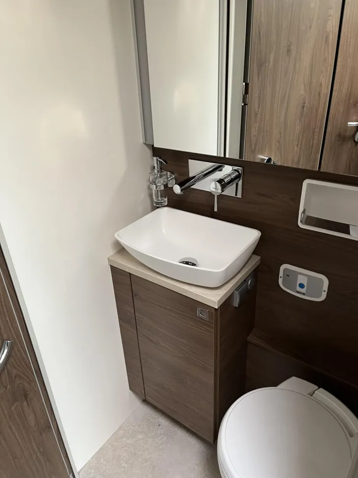 Fahrzeugbild Frankia F-Line A 740 Plus #19