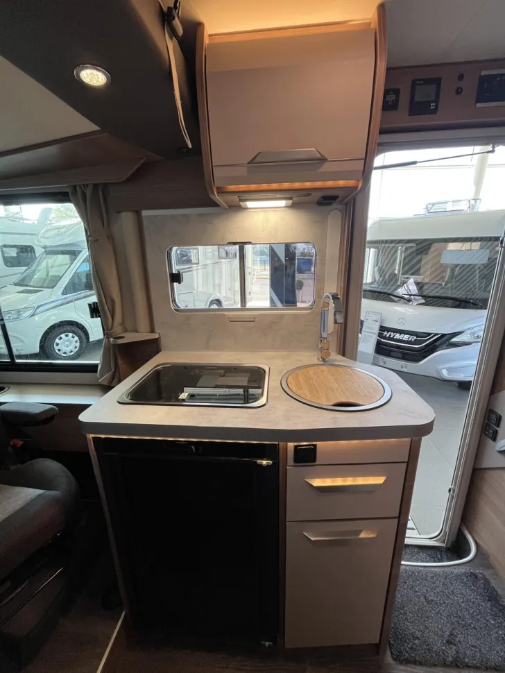 Fahrzeugbild Knaus Van i 550 MF #9