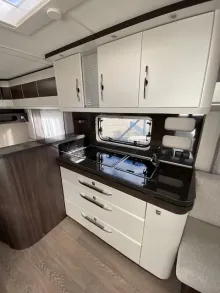 Fahrzeugbild Hobby Prestige 720 KWFU #6