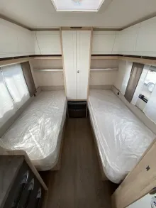 Fahrzeugbild Hobby De Luxe 460 LU #6
