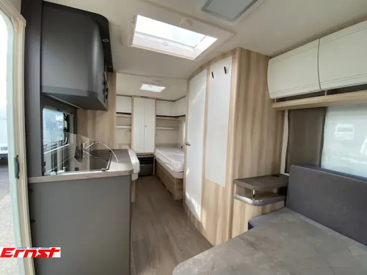 Fahrzeugbild Hobby De Luxe 460 LU #9