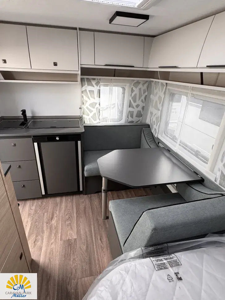 Fahrzeugbild Fendt Apero Activ 390 FH Model 2026 sofort verfügbar #6