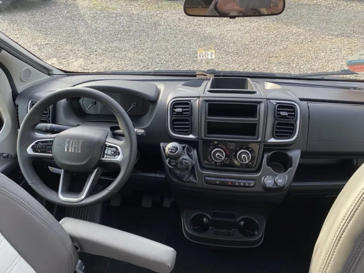 Fahrzeugbild Sunlight Adventure V 66 2025 IC-Line #10