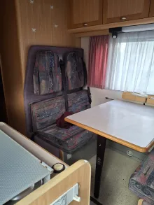 Fahrzeugbild Bürstner Alkoven A 646 #3