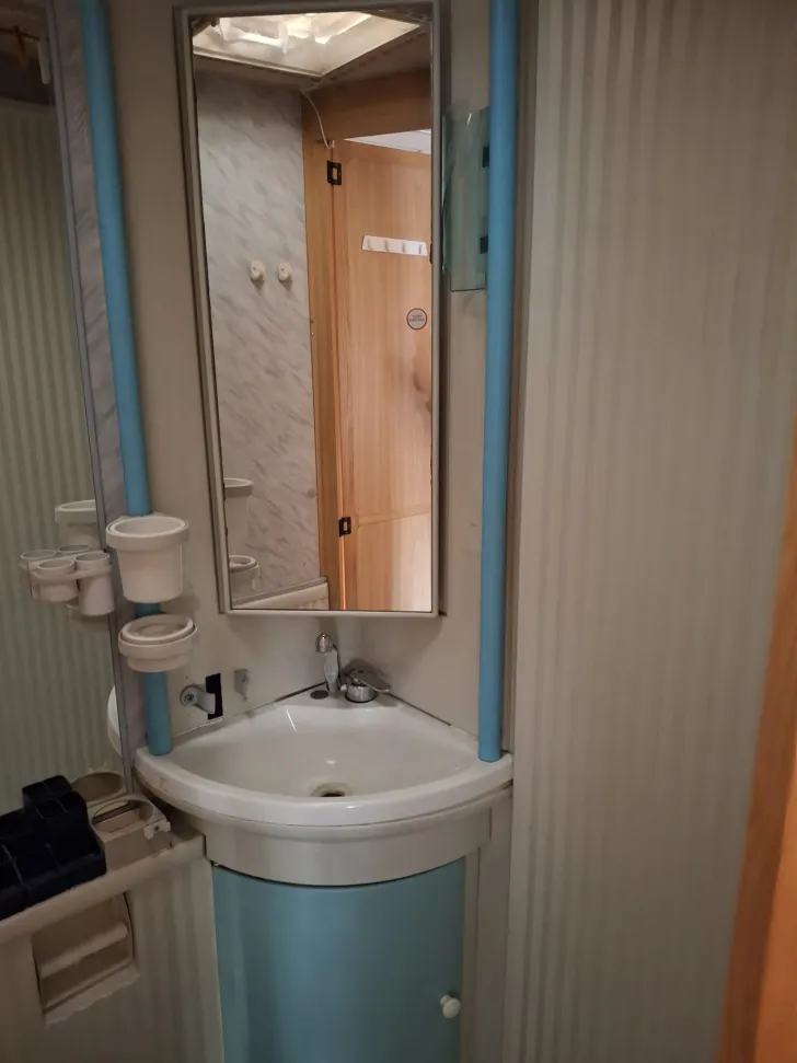 Fahrzeugbild Bürstner Alkoven A 646 #8