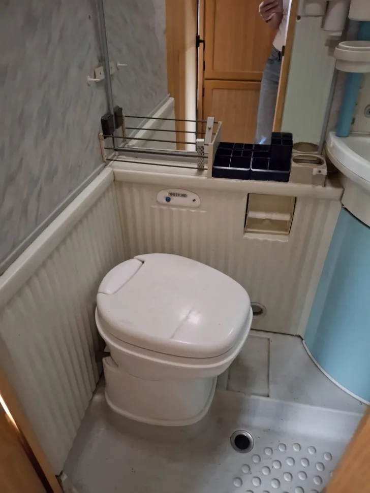 Fahrzeugbild Bürstner Alkoven A 646 #9