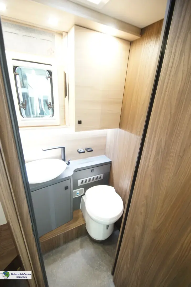 Fahrzeugbild Eura Mobil Profila T 726 QF alle Eura Ausstattungspakete #13