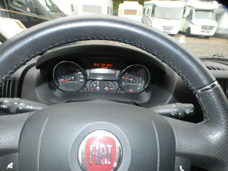 Fahrzeugbild Eura Mobil Profila T 695 EB Mondial Edition #4