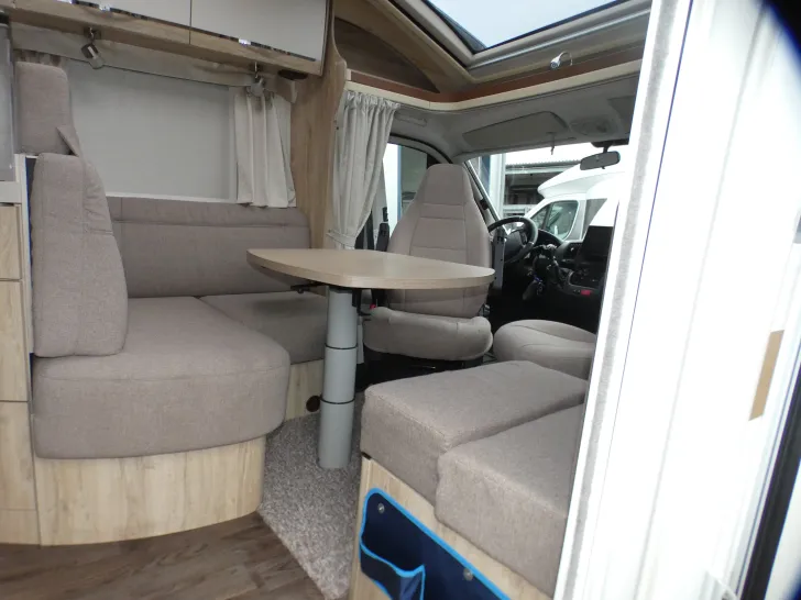 Fahrzeugbild Eura Mobil Profila T 695 EB Mondial Edition #5