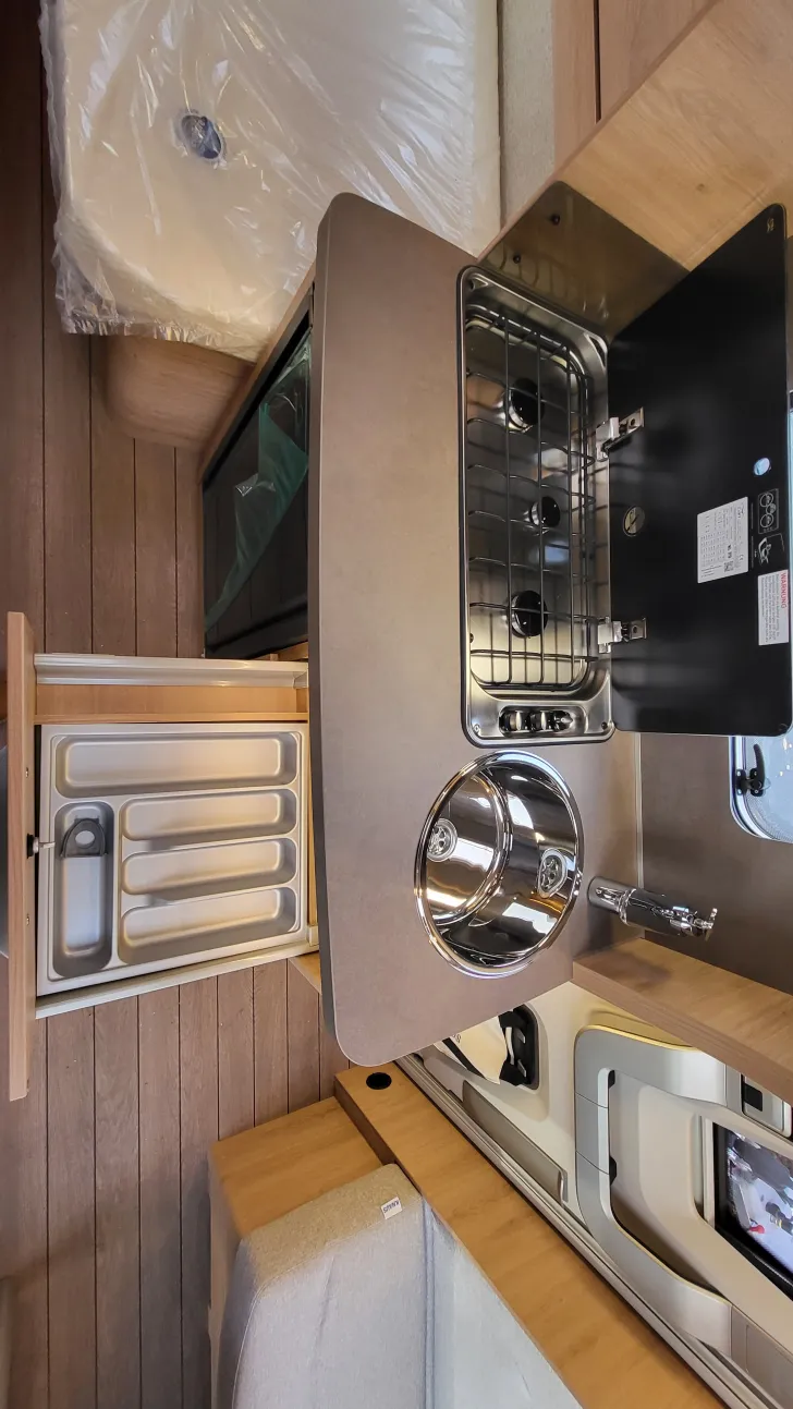 Weitere Betten Knaus Südwind 460 EU Black Selection