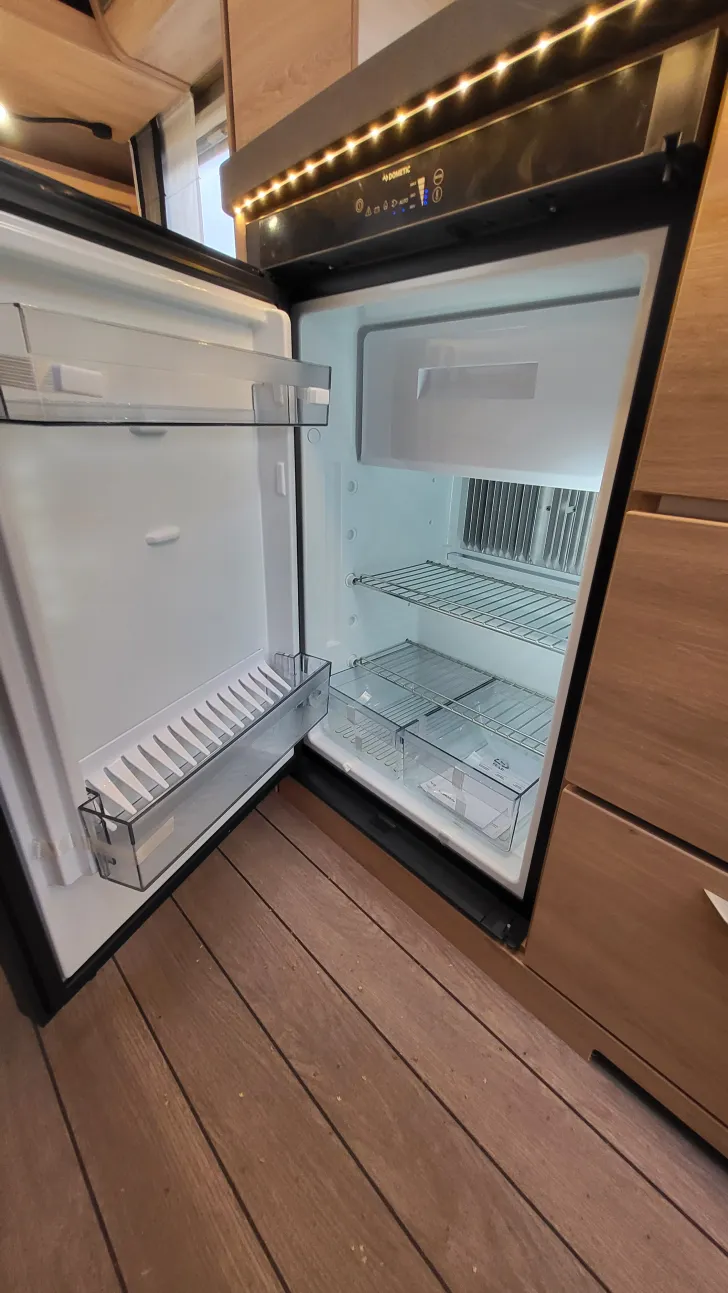 TV-Vorbereitung Knaus Südwind 460 EU Black Selection