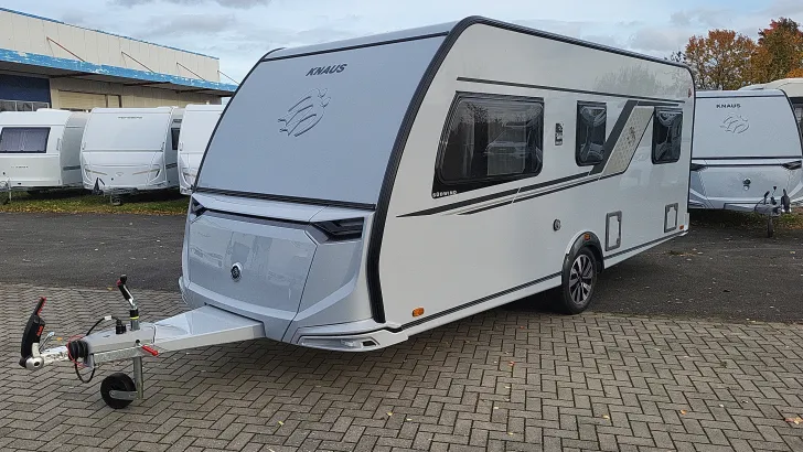 Heckgarage Knaus Südwind 500 EU Black Selection