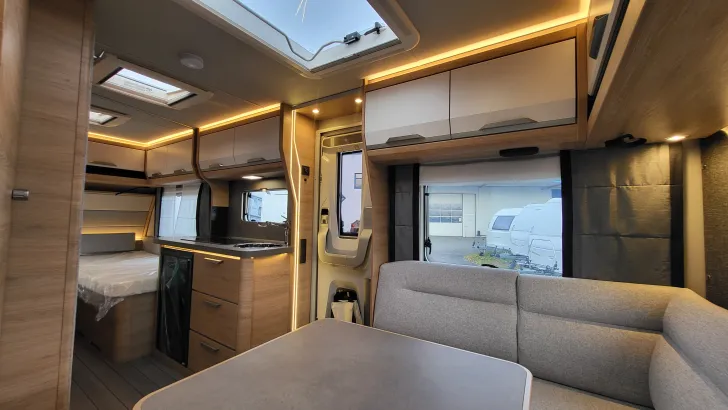 Fahrerhaus Knaus Südwind 500 EU Black Selection