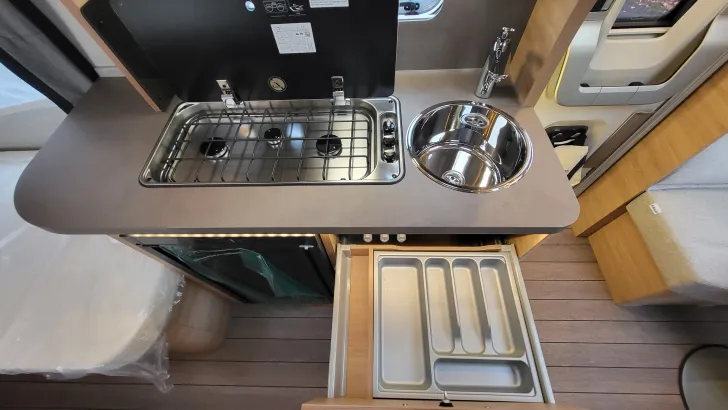 Küchen Knaus Südwind 500 EU Black Selection