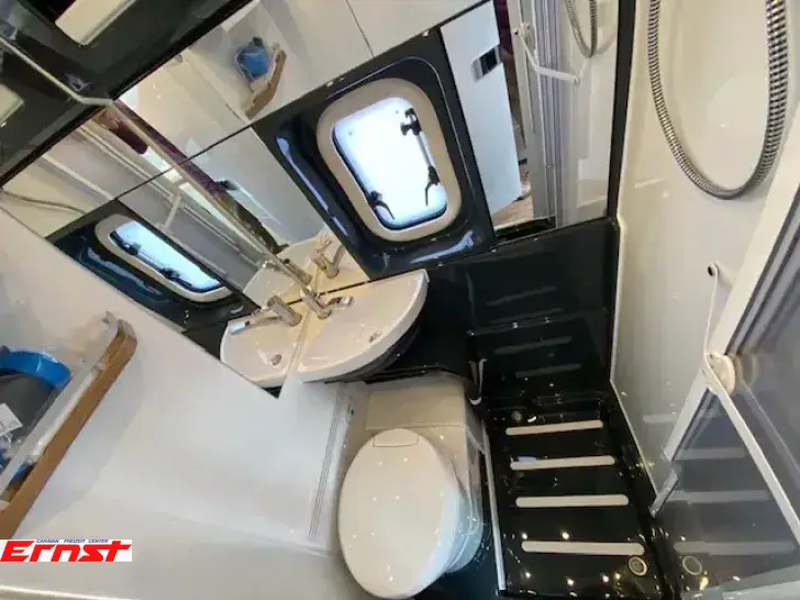 Fahrzeugbild Hobby PRESTIGE Van 640 ET First Edition #6