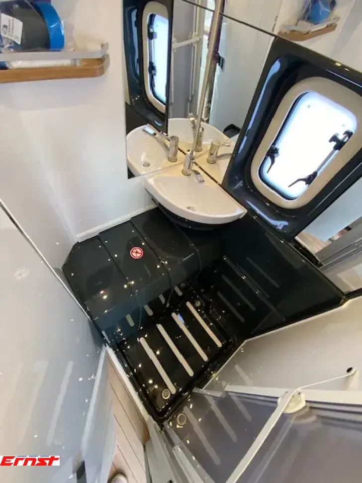 Fahrzeugbild Hobby PRESTIGE Van 640 ET First Edition #7