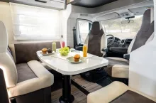 Fahrzeugbild Forster Alkoven A 699 EB, MJ26, Travel, Comfort, Driver #3