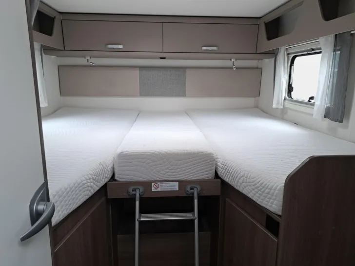 Fahrzeugbild Carado T 447 Pro+ Hubbett, Fahrradträger, Infotainer #19