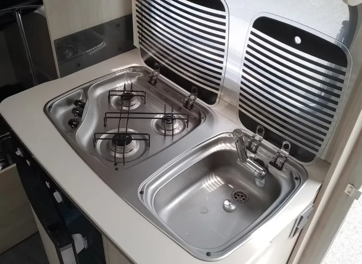 Fahrzeugbild Sterckeman Easy 390CP #4