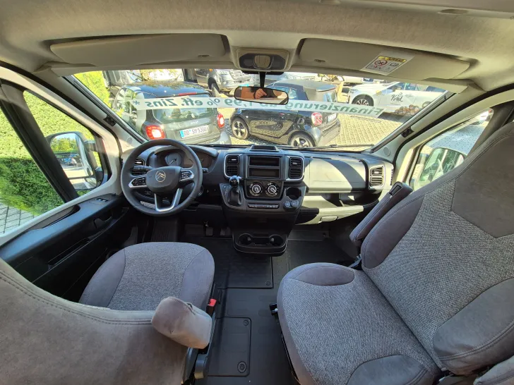 Fahrzeugbild Carado V 347 pro+, Liftbett, Automatik #6