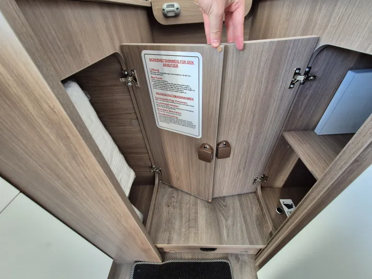 Fahrzeugbild Carado V 347 pro+, Liftbett, Automatik #23